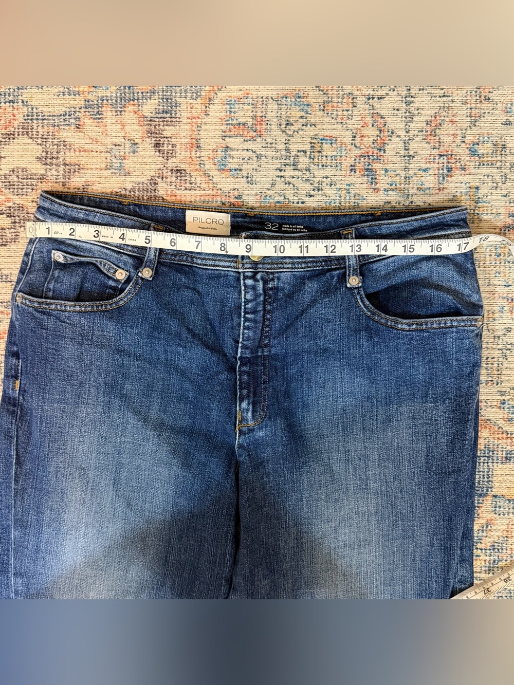 Pilcro Anthropologie Jeans 32 Medium Wash Seamed Flare Bell Bottom Stretch - Picture 10 of 15